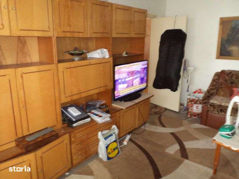 Vanzare Apartament 3 camere Drobeta Tr.Severin - Imagine principală: 5/8