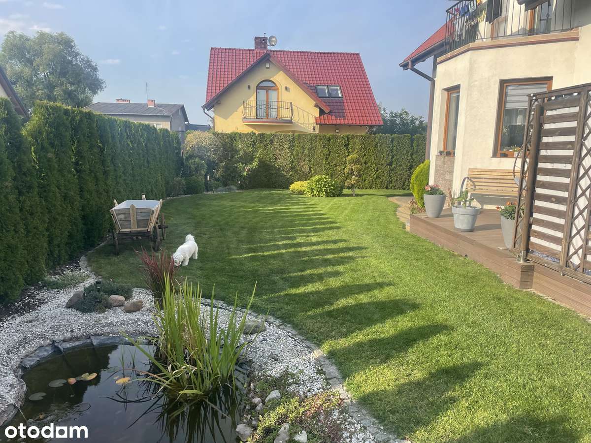 Przestronny dom z garażem i wysokim standardem - Pełny obrazek: 5/20