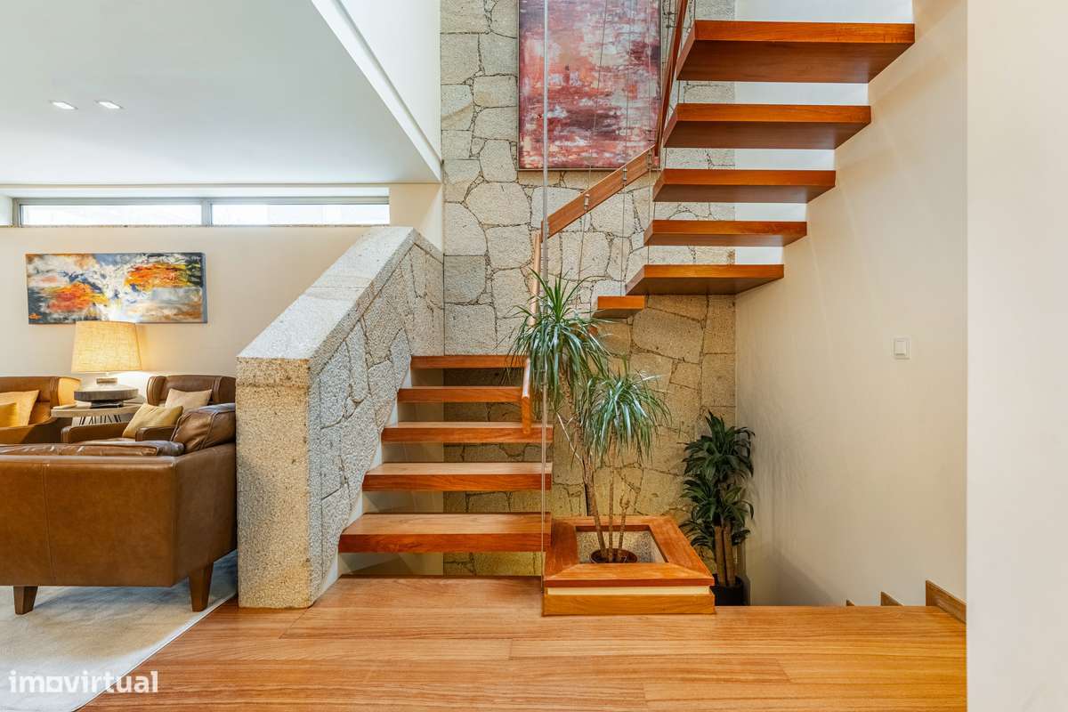 Moradia T3 + escritório à venda em Fraião - Braga-29