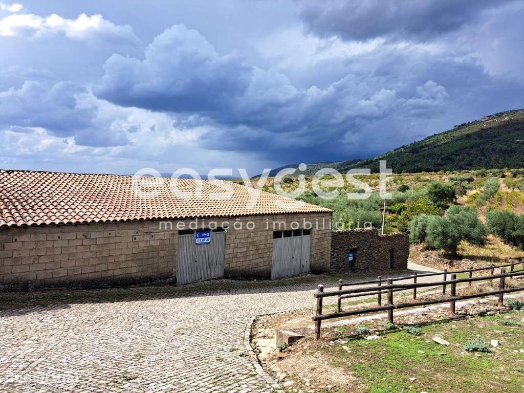 Armazém de apoio á agricultura de 130 m2, Maçores, Torre de Moncorvo - Grande imagem: 4/12