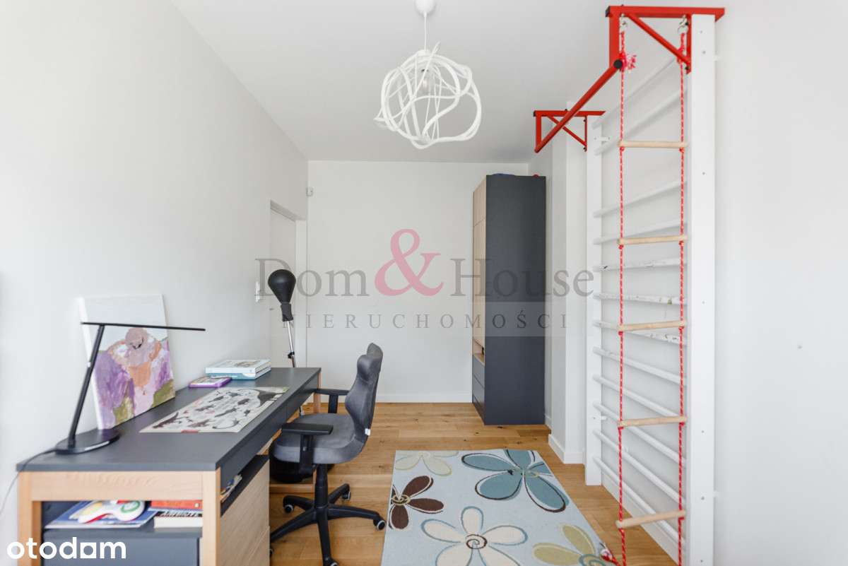 Parterowy dom dla rodziny, duży ogród-12