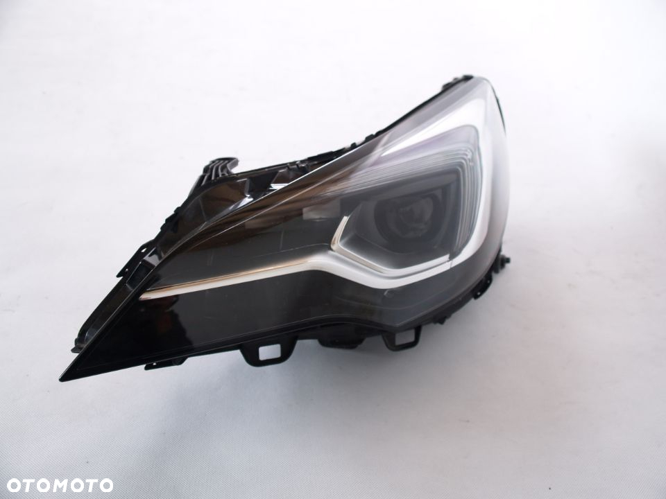 Opel Astra Reflektor lewy lampa lewa led 5 K V - 3