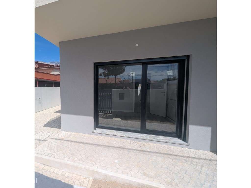 Moradia T3 com 2 suites em Quinta das Laranjeiras Fernão Ferro-4