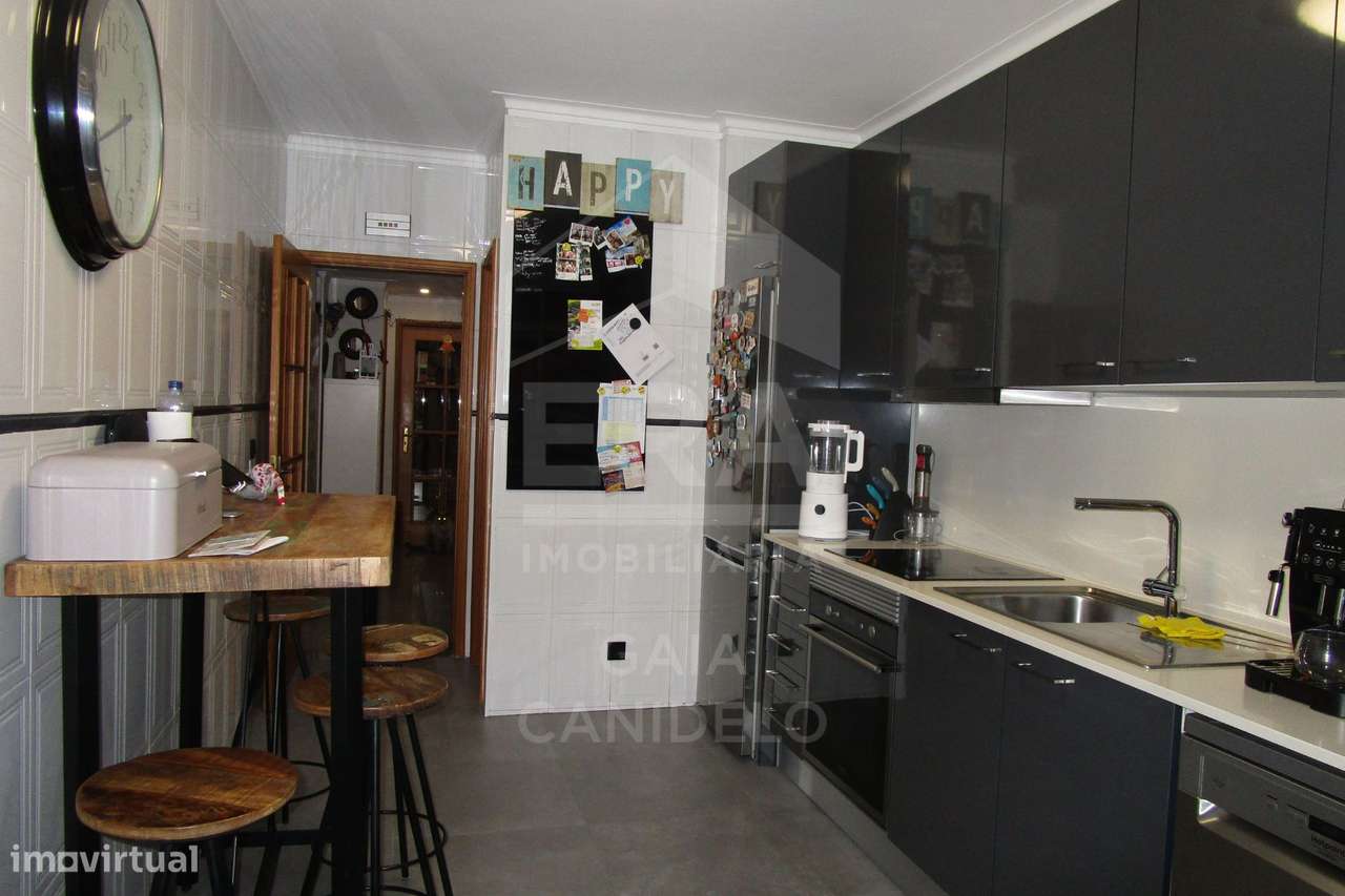 T3 com Vista Mar em Localização Privilegiada!-6