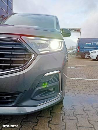 Ford Tourneo Connect - 32