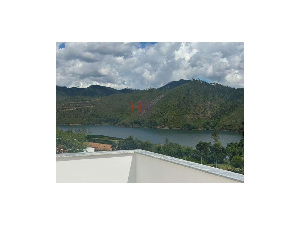 Moradia geminada nova em Águas Belas, Ferreira do Zêzere, com 3 qua...-42