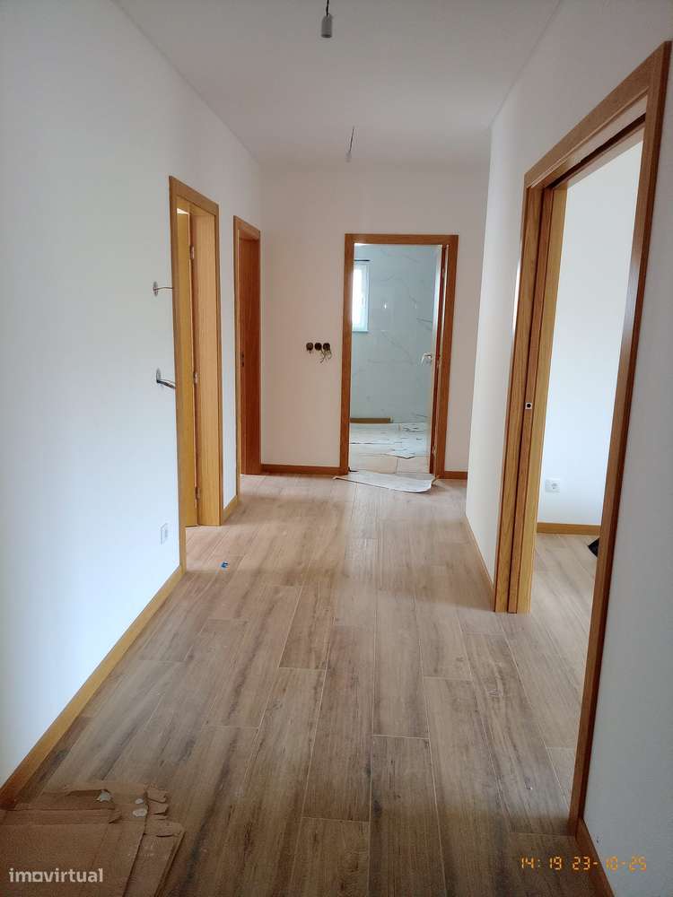 T3 novo em Lamego - Grande imagem: 4/12
