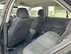 VW Jetta 1.6 TDi Confortline - 28