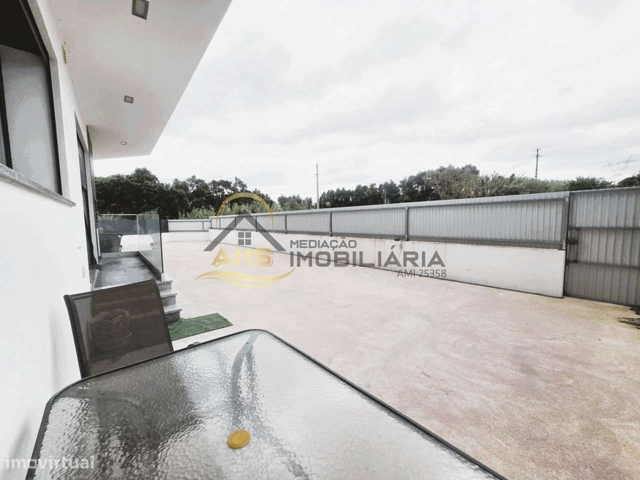 APARTAMENTO T3 COM TERRAÇO DE 186M²-44