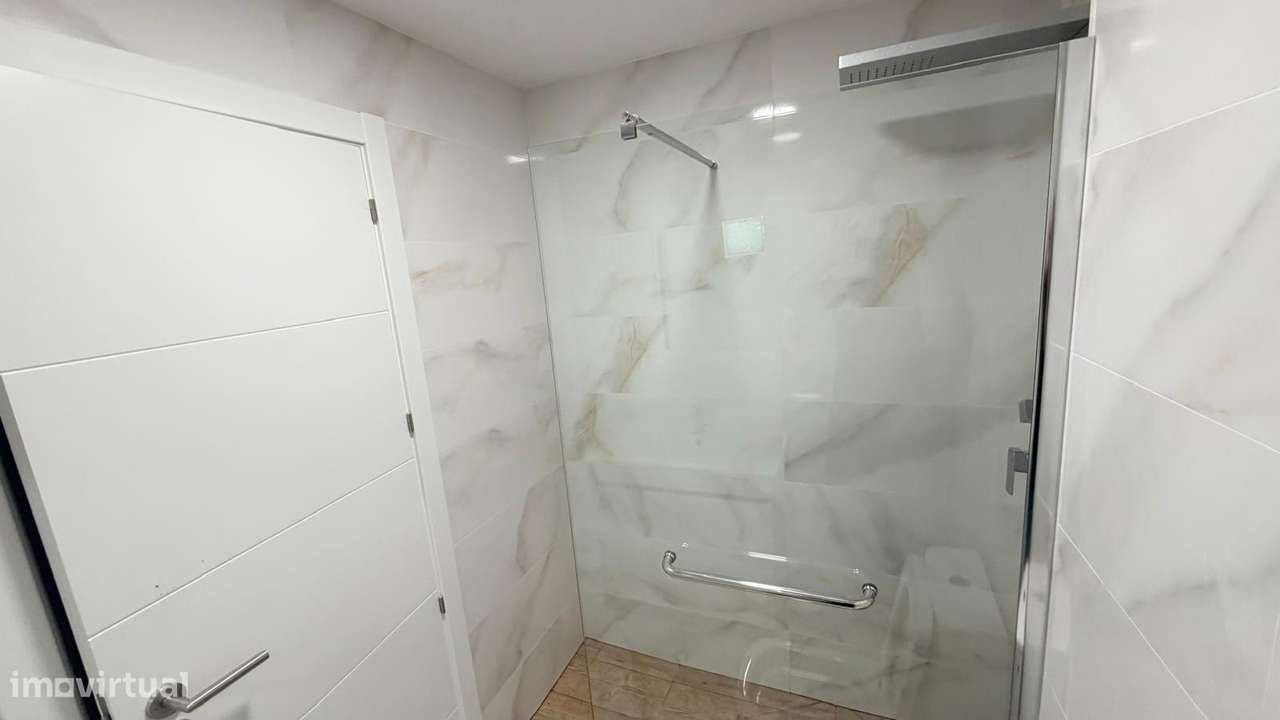 T2 totalmente renovado em Lavradio -  Barreiro-19