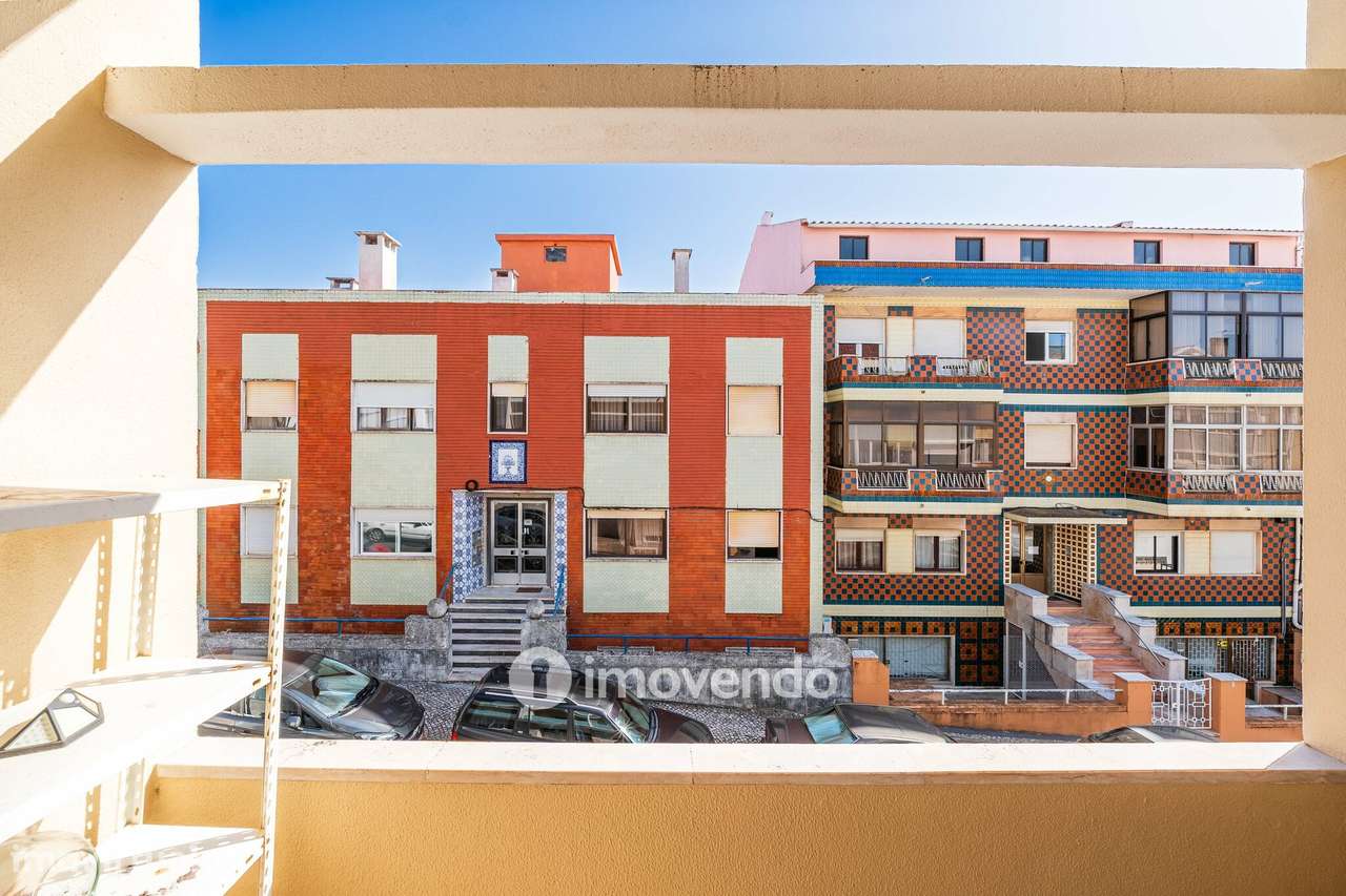 Apartamento T2 com cozinha equipada, na Amadora-9