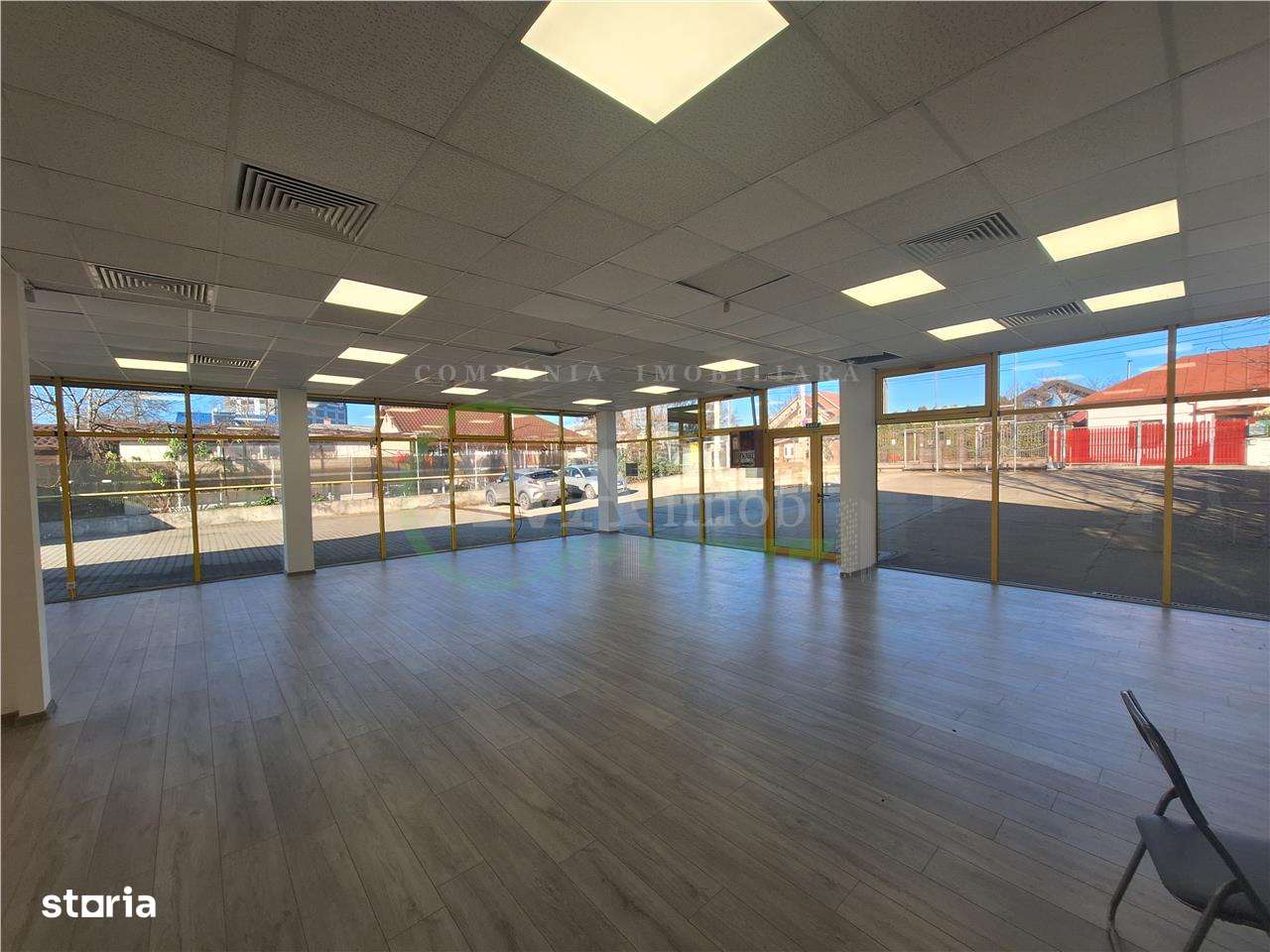 Showroom | 2 x Hale | Teren 1900 mp – inchiriere | vanzare, Bucegi - Imagine principală: 3/10