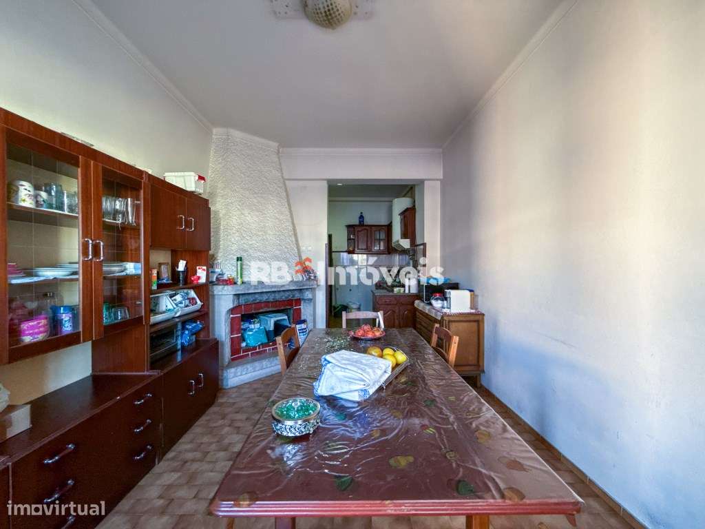 Apartamento T3 com sótão forrado, na zona norte da cidade - Grande imagem: 4/25