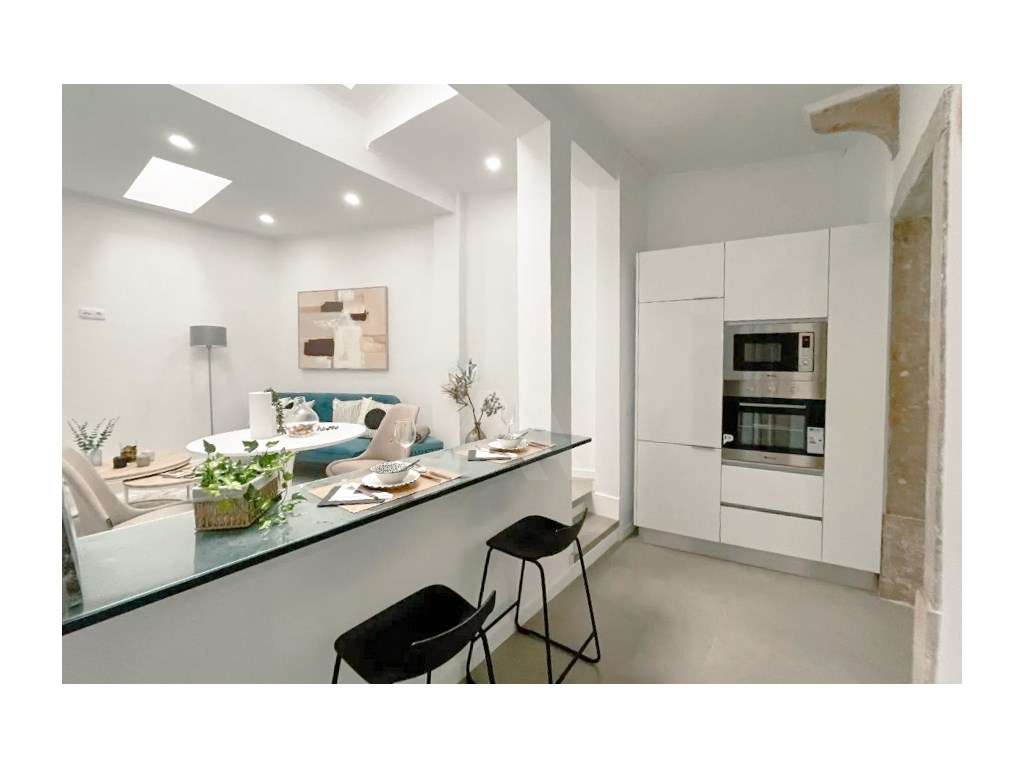 Apartamento T3 Remodelado Em Penha De Franca