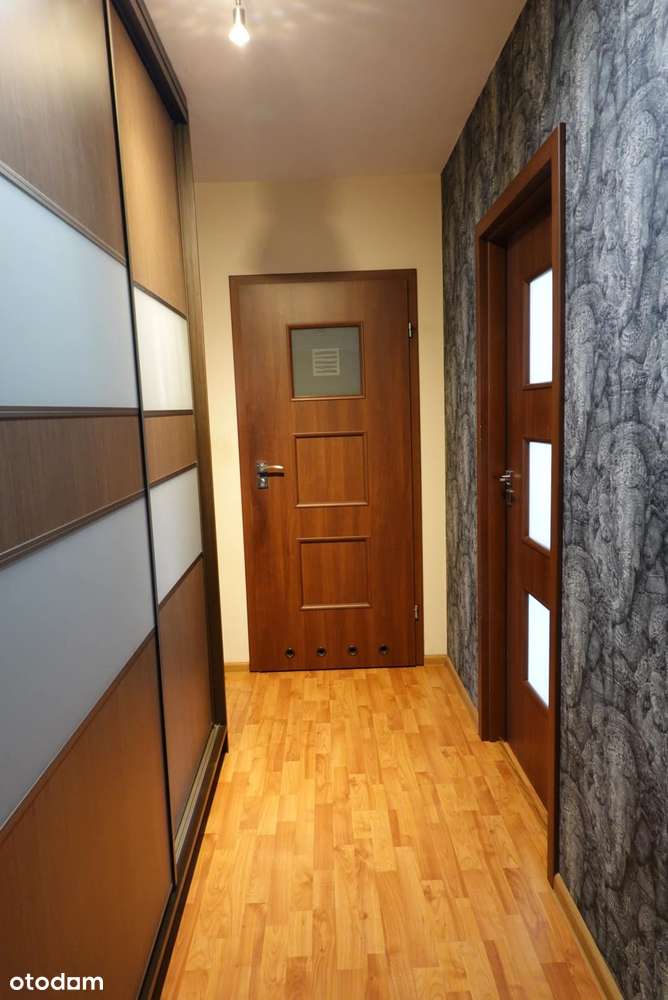 Rozkładowe 2-pokojowe mieszkanie 54 m2, centrum, balkon, winda, garaż - Pełny obrazek: 4/11