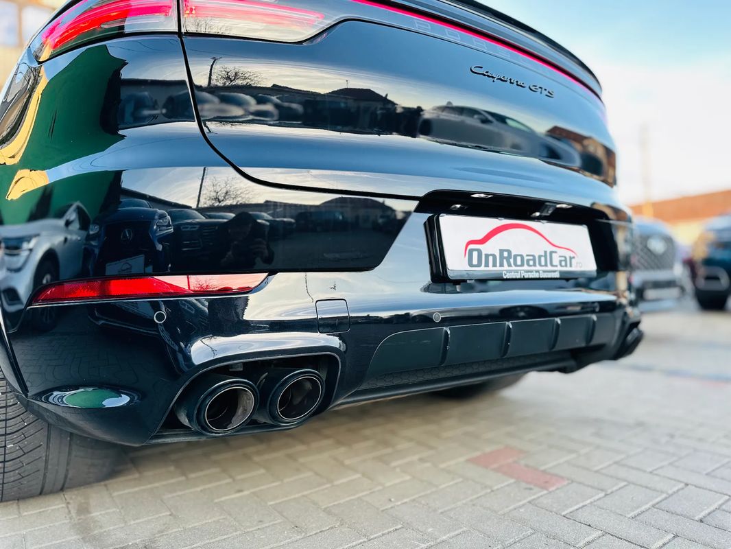 Porsche Cayenne Coupe GTS Tiptronic S - 14