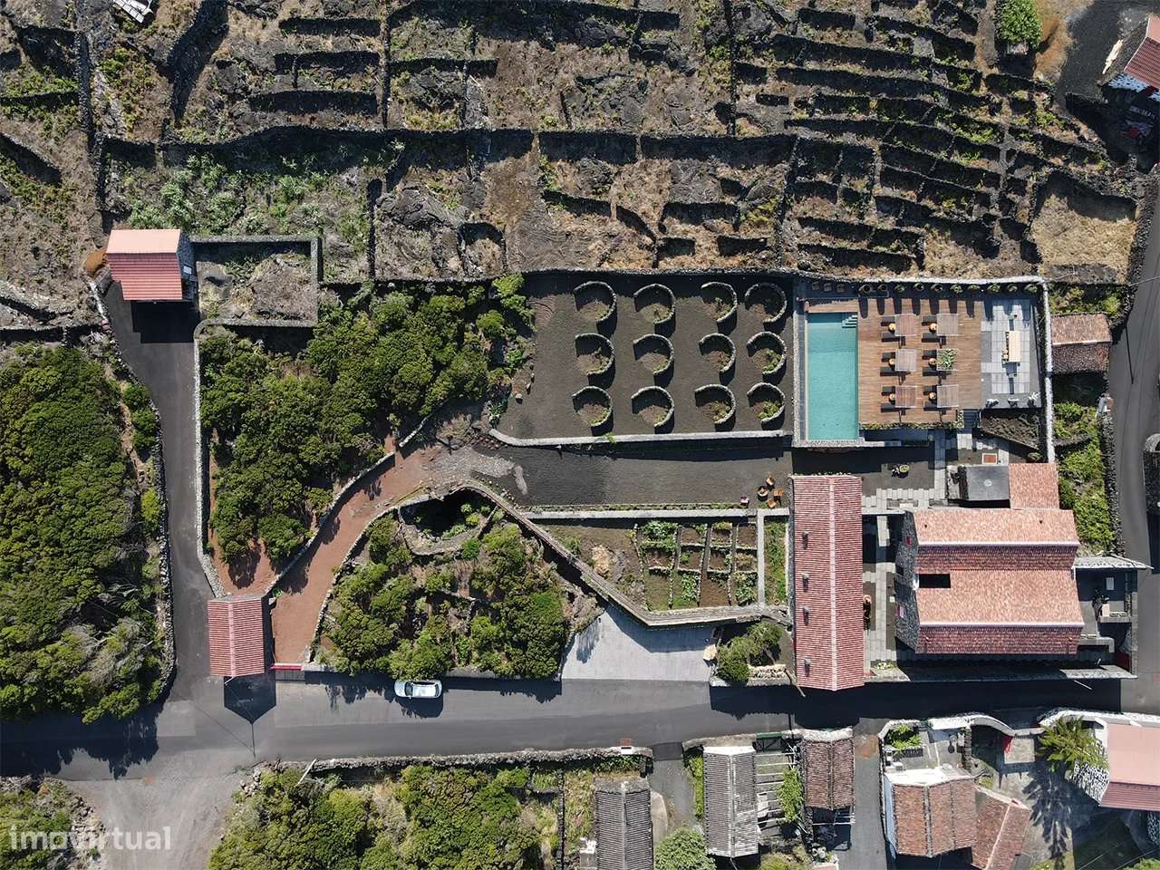 EMPREENDIMENTO LUXUOSO – ADEGA DO FOGO - Grande imagem: 4/47