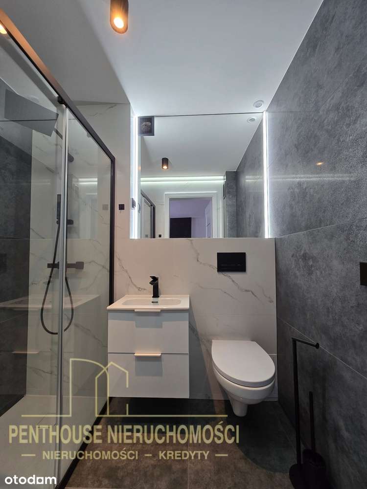 KUCHNIA Z OKNEM-po remoncie - Pełny obrazek: 1/19