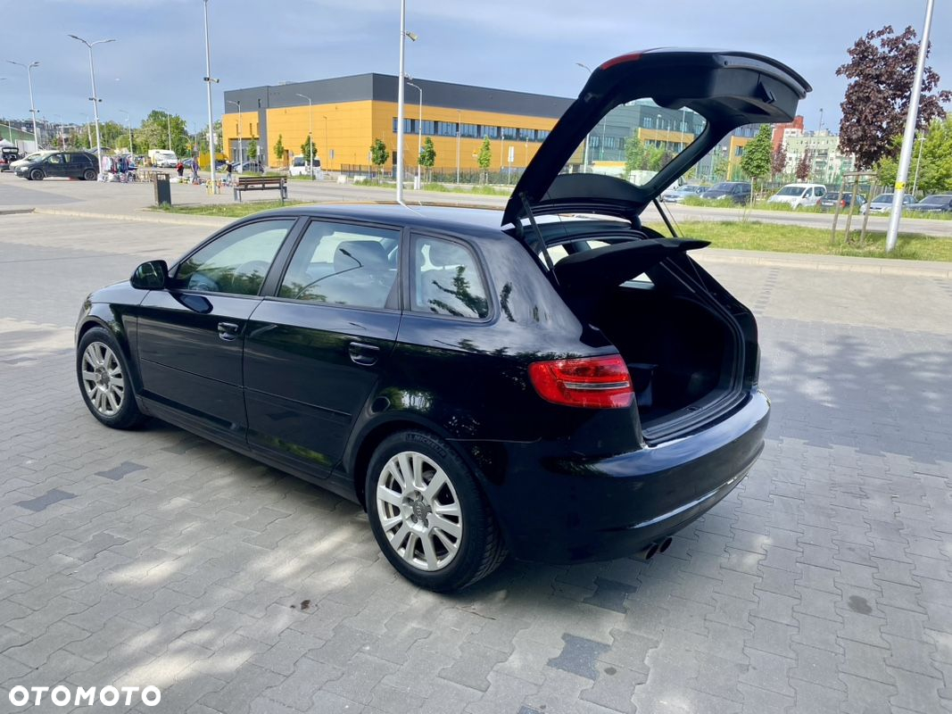 Audi A3 1.4 TFSI Sportback Ambiente - 10