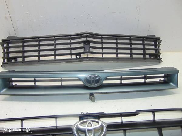 Toyota KE20/Corolla Grelhas - 5