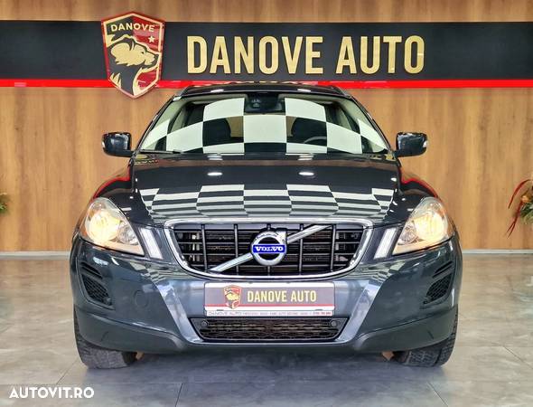 Volvo XC 60 2.4D AWD Base - 2