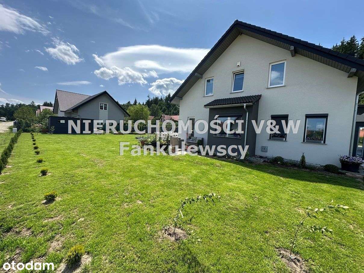 Luksusowa połowa domu w zabudowie bliźniaczej-5