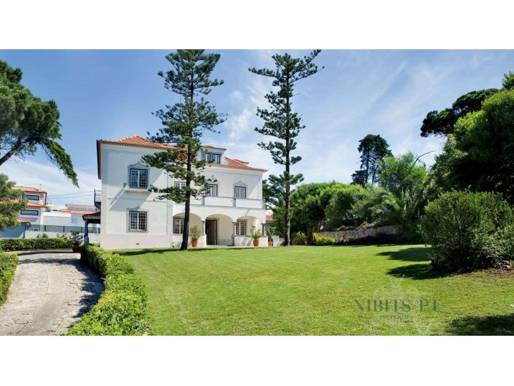 Palacete Tradicional Português T10 no Monte Estoril, Estoril, Portugal-12