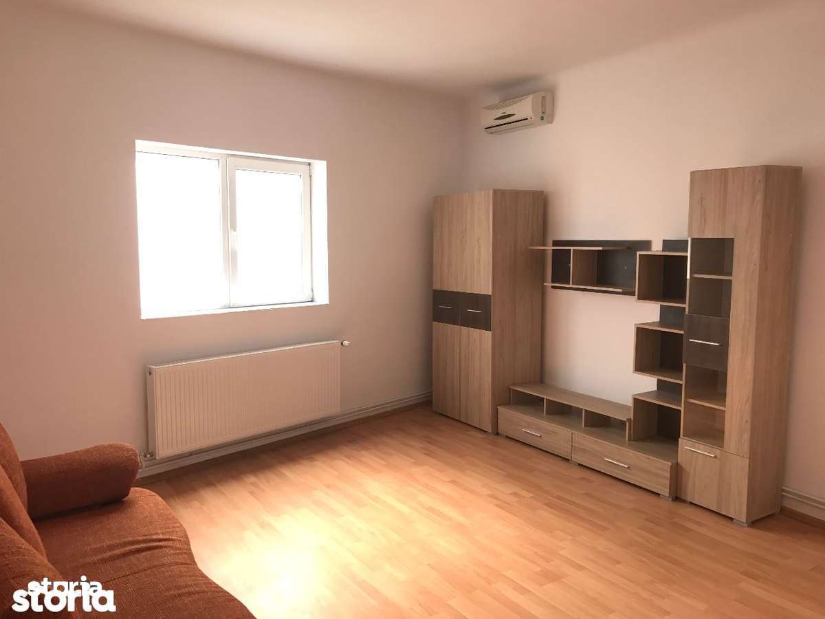 Casă renovată 110mp, ideal sediu firmă, birouri, curte, parcare - Imagine principală: 4/19