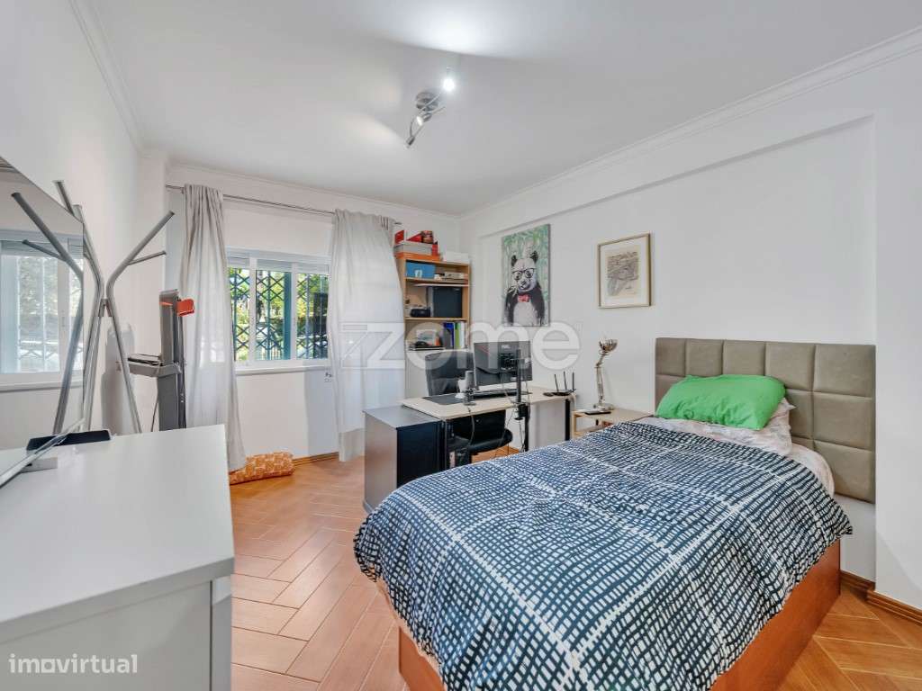 T3 com Terraço Privativo na Amadora-25