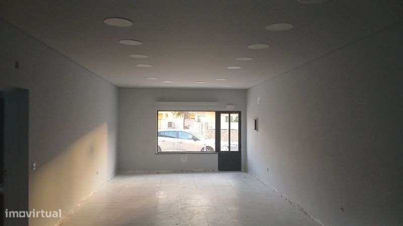 Arrenda-se Loja Qt. Conde - Grande imagem: 4/6