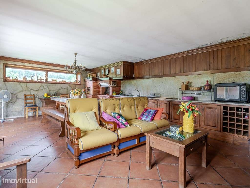 Moradia T3 Isolada com Anexo e 750 m² de Terreno Arca, Ponte de Lima-25