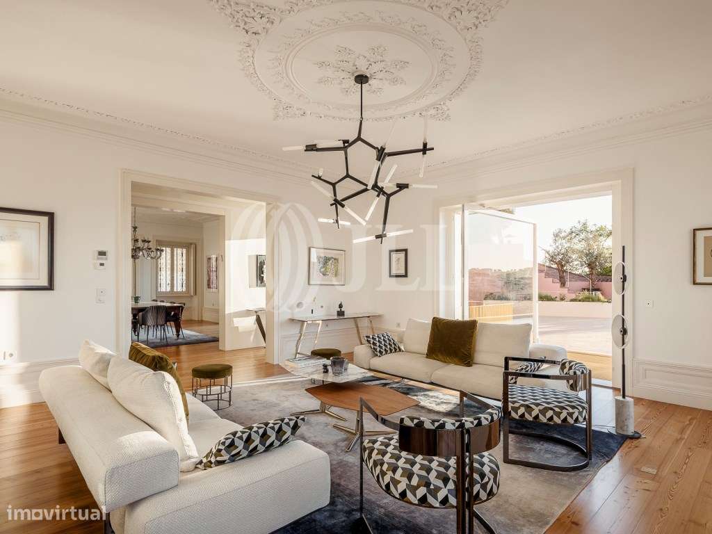 Apartamento T3+2 com jardim, em pleno Castelo, Lisboa-5