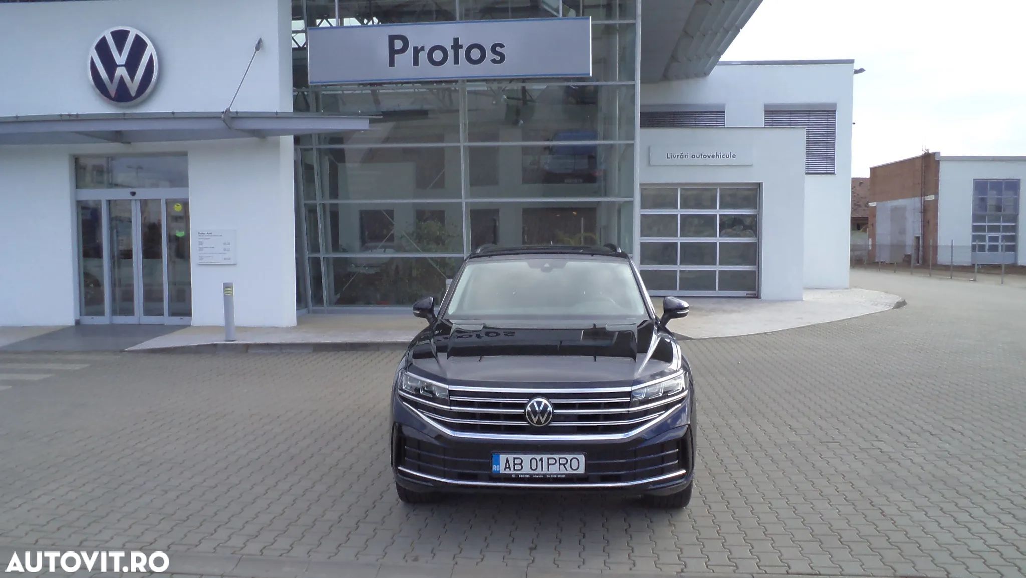 Volkswagen Touareg V6 TDI 4MOTION Elegance - 1