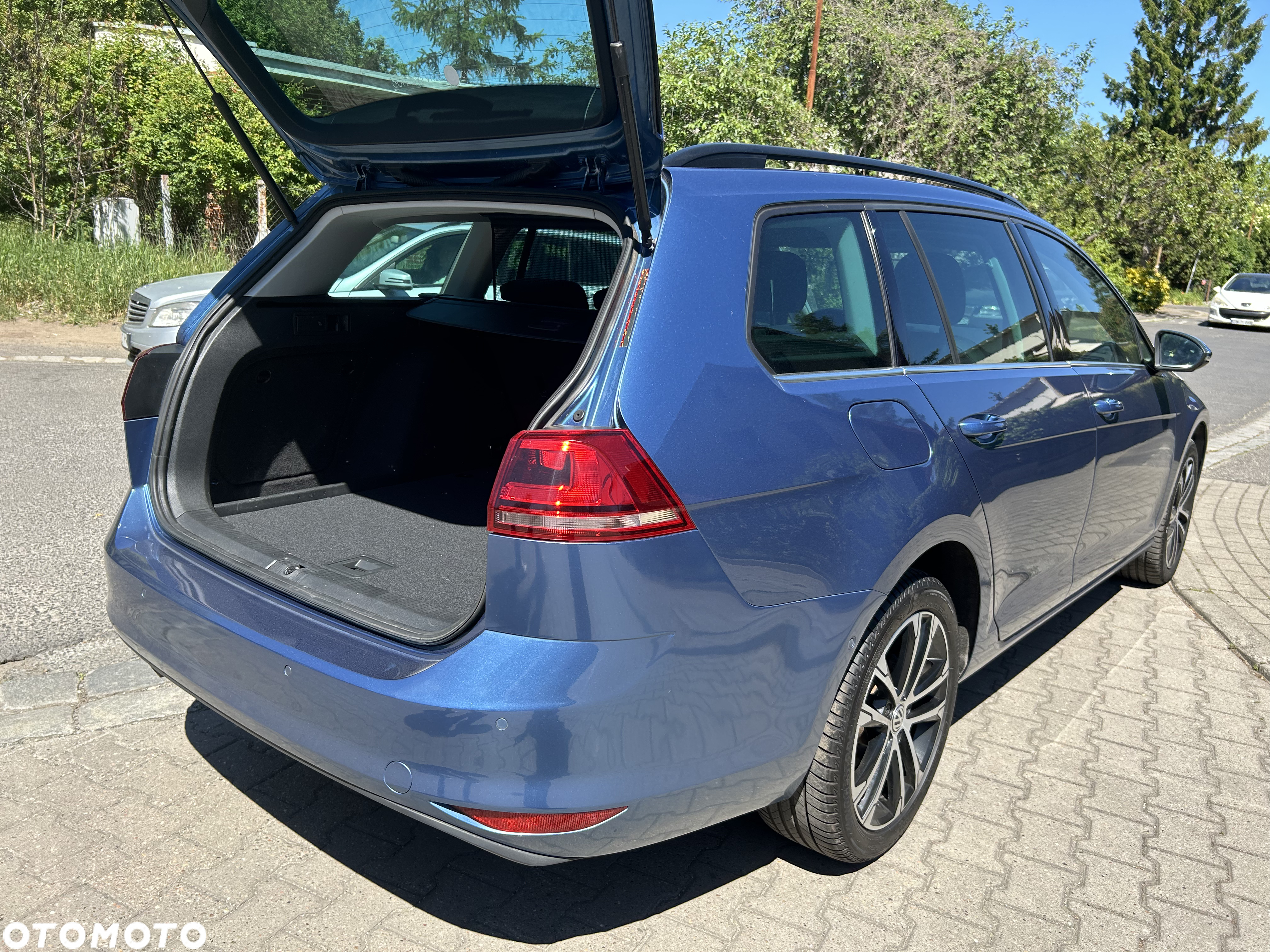 Volkswagen Golf 2.0 TDI (BlueMotion Technology) Highline - 4