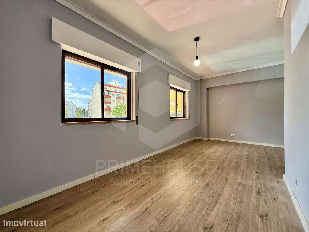 Apartamento T1 Rés do Chão no Seixal, Amora.-31