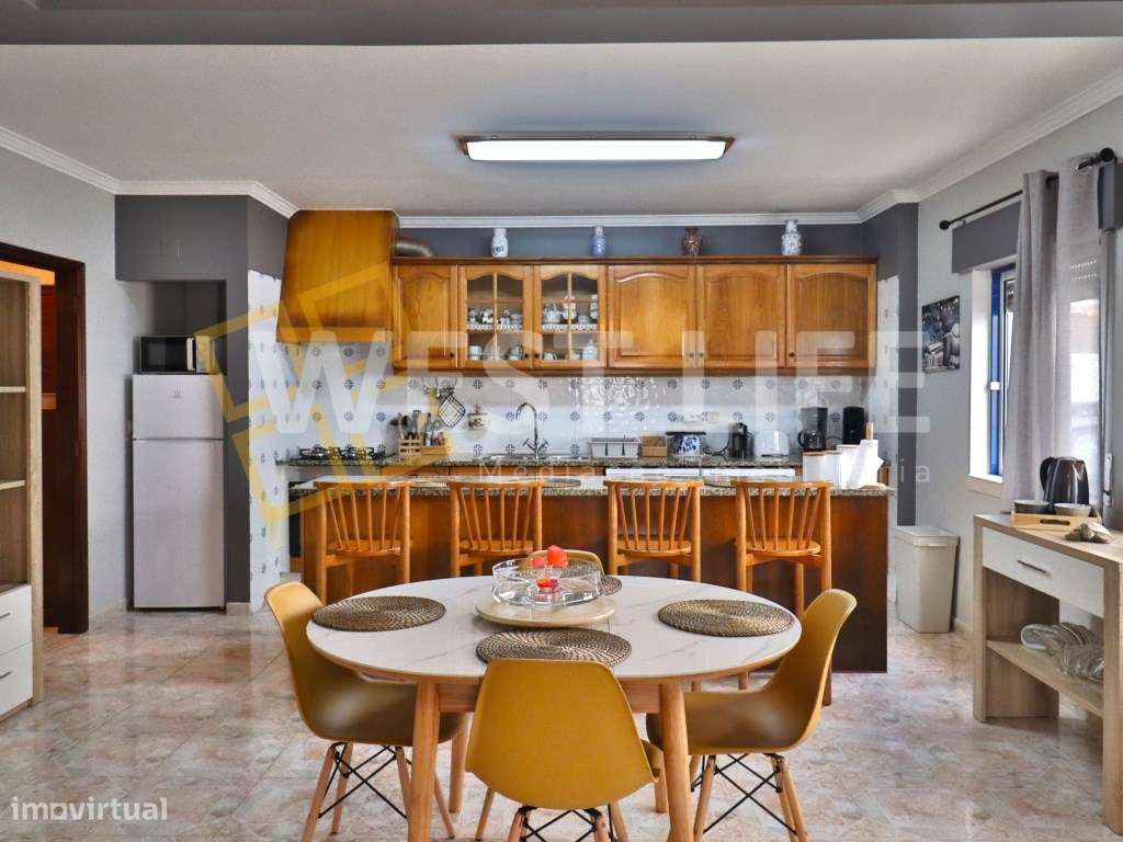 Apartamento no Centro - Mobilado e com excelente iluminação natural... - Grande imagem: 4/22
