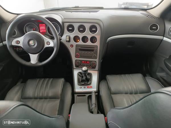 Alfa Romeo 159 1.9 JTDm 8V Executiva - 13