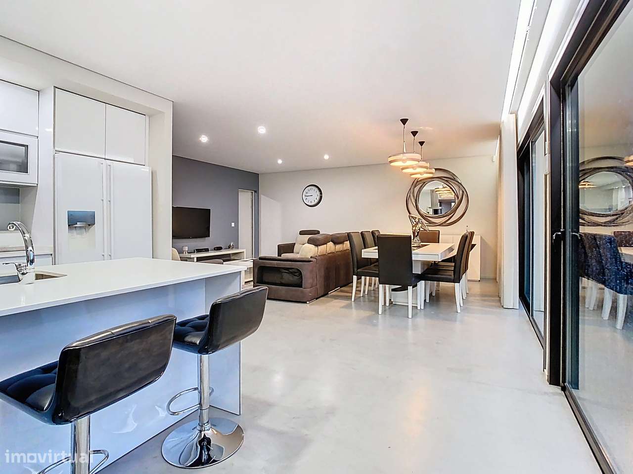 Moradia individual T3 com piscina em Fafe-6