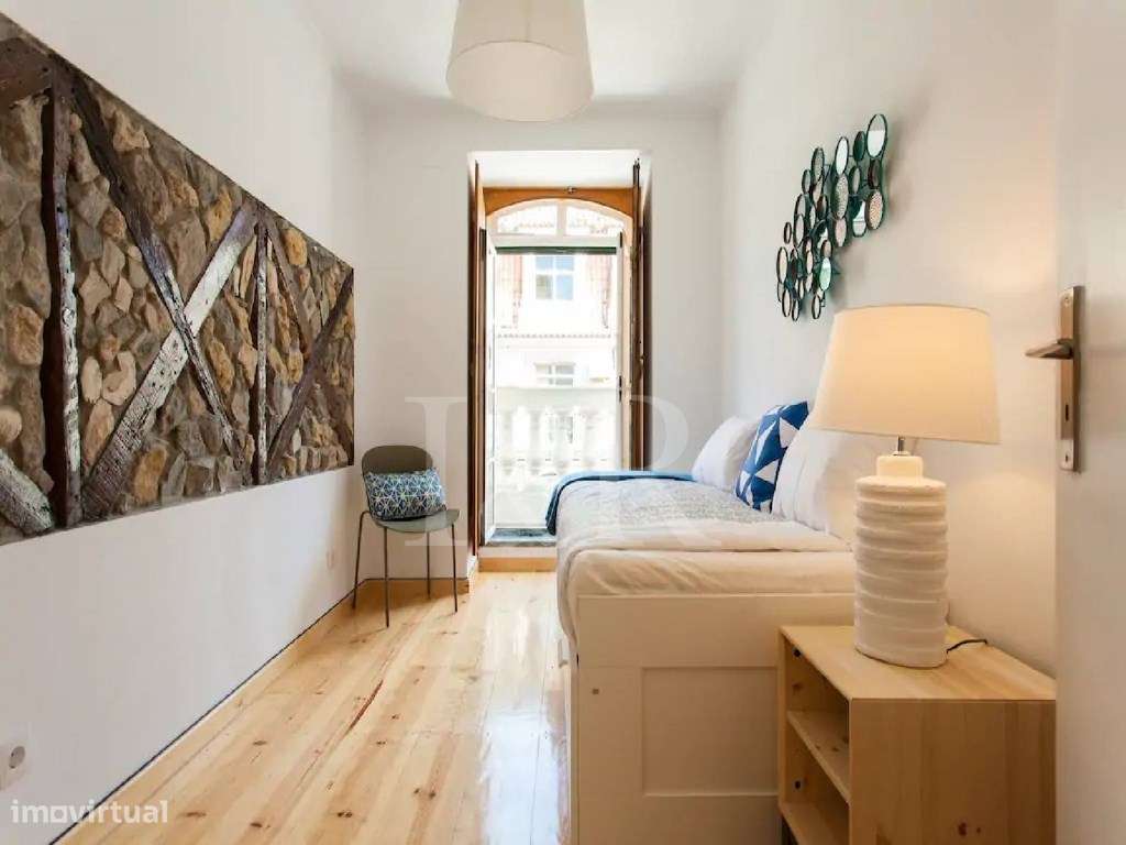 Apartamento T3 renovado e com muita luz na Baixa de Lisboa - Grande imagem: 1/17