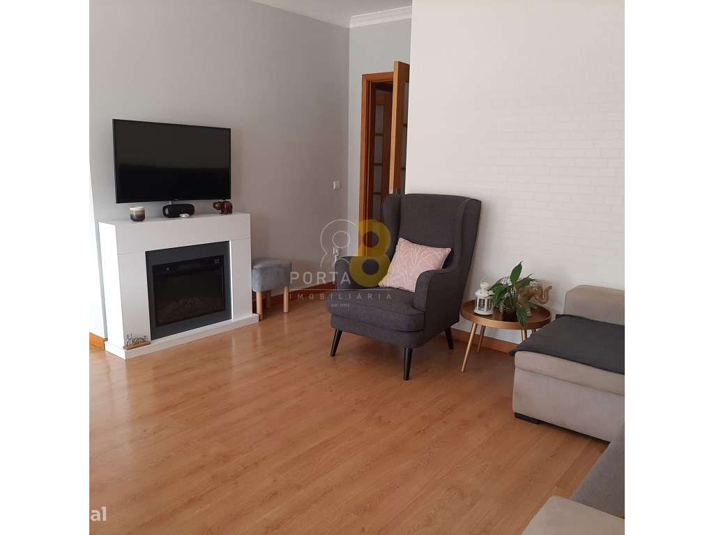 T2 com Terraço - Senhora da Hora-7