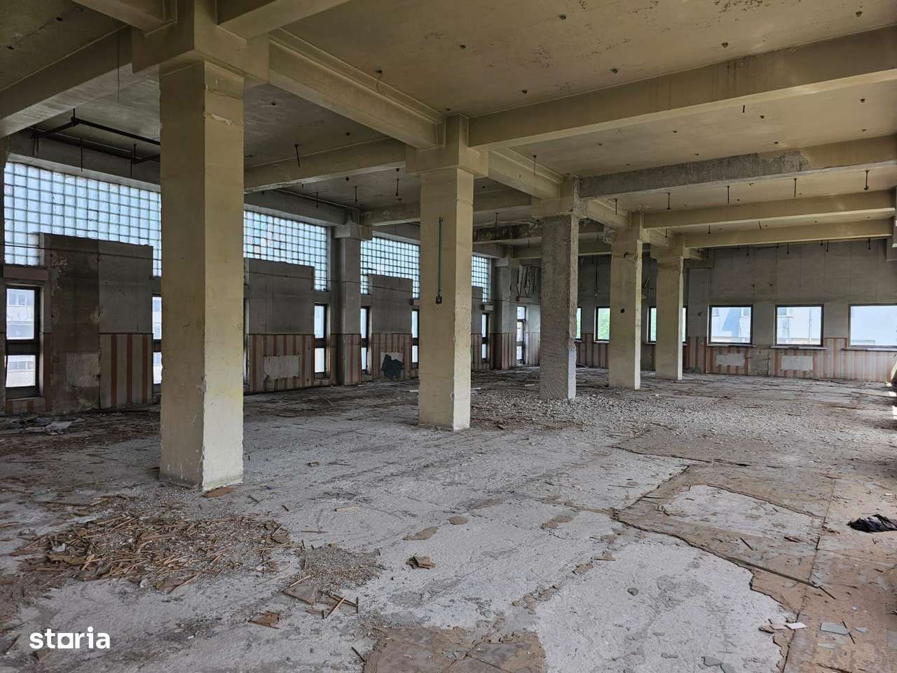 Spatiu 1345 mp teren 1175 Iasi exceptional pt clinica scoala gradinita - Imagine principală: 4/4