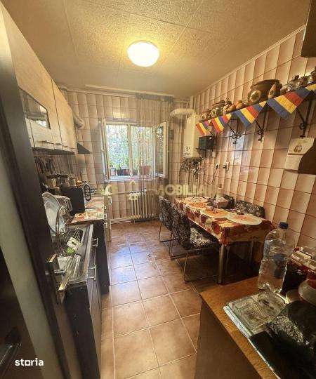 Crangasi | 3 camere | Centrala proprie | Renovat 2024 | P/8 | 70MP - Imagine principală: 5/8