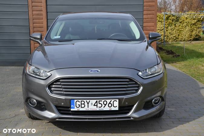 Ford Fusion 2.0 EcoBoost Titanium - 10