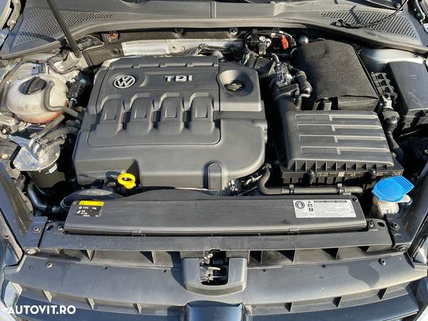 Volkswagen Golf 1.6 TDI BlueMotion Technology DSG Comfortline - 8