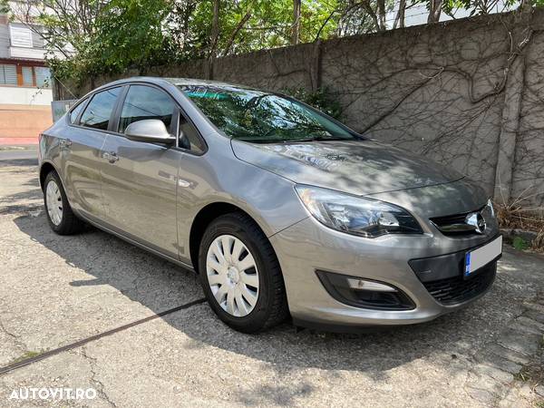 Opel Astra 1.6 Automatik Selection - 9