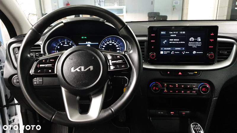 Kia Ceed 1.5 T-GDI M - 13