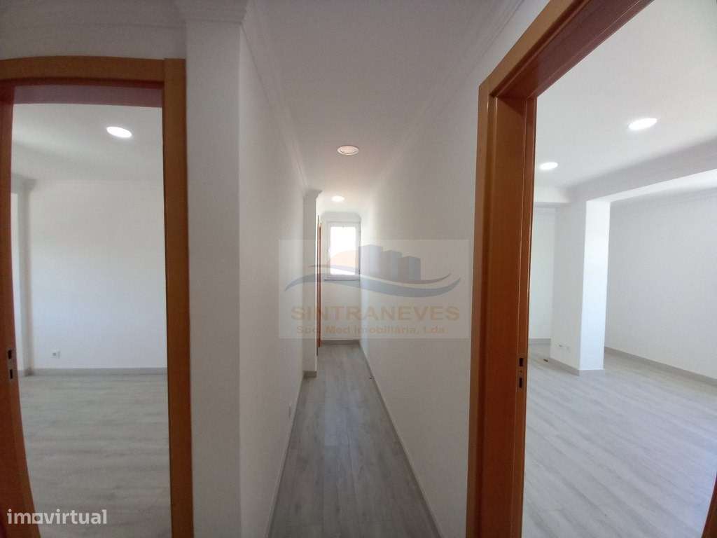 Moradia T3+T3 totalmente remodelada, com terraço, 4 casas de banho,...-36