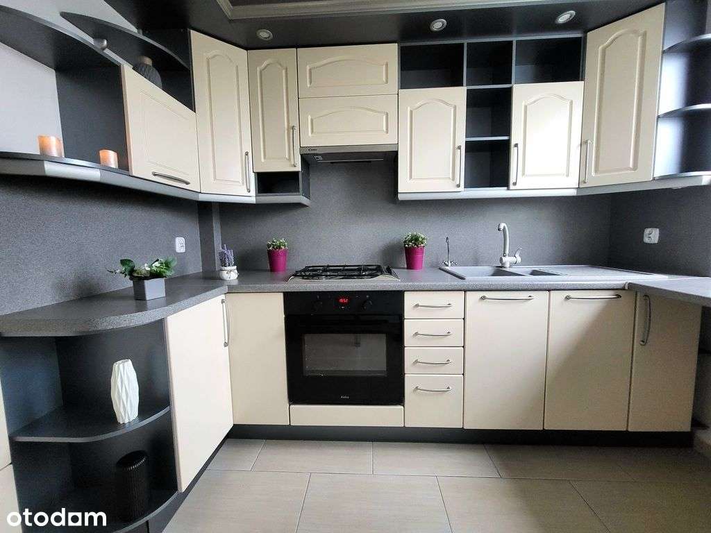 * * 2 pokoje do wejścia * * osiedle Bacieczki* *-1