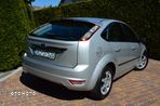 Ford Focus 1.6 Ghia - 2