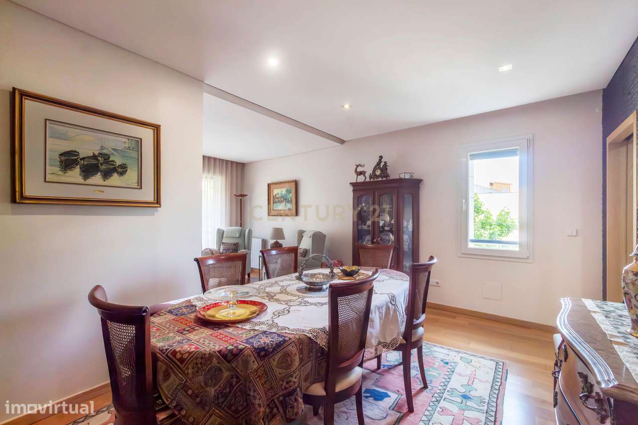 Apartamento T2 em Oliveira do Douro, Vila Nova de Gaia-9